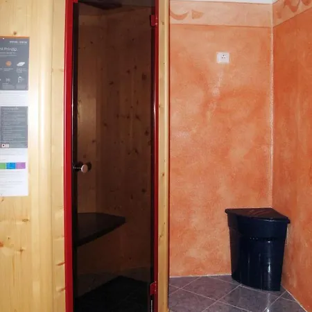 Holiday Home Monz - Pfd205 Casa vacanze *