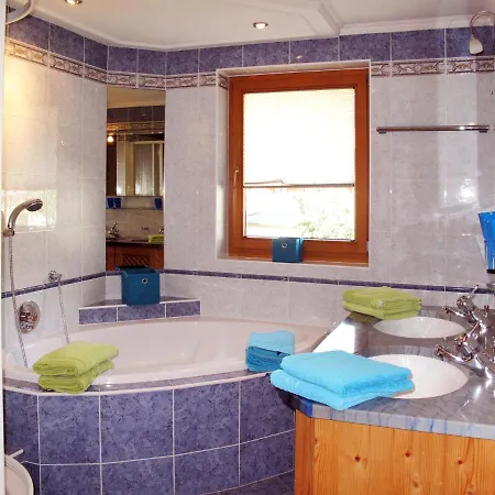 Holiday Home Monz - Pfd205 Casa vacanze